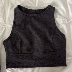 Set of 2 crop top sports bras
